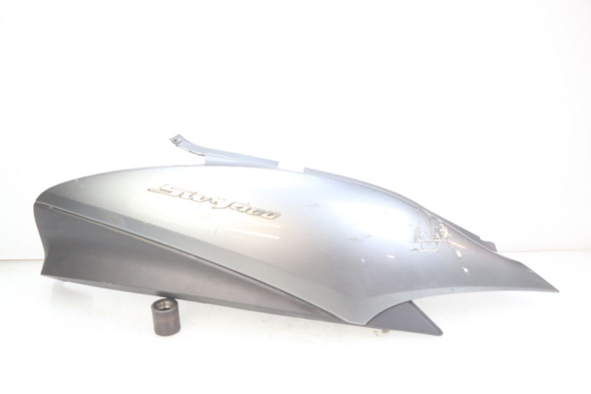 photo de RIGHT REAR SIDE PANEL HONDA FJS SILVERWING SILVER WING 400 (2009 - 2016)