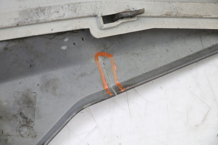 photo de RIGHT REAR SIDE PANEL SYM JET 14 4T 50 (2018 - 2022)