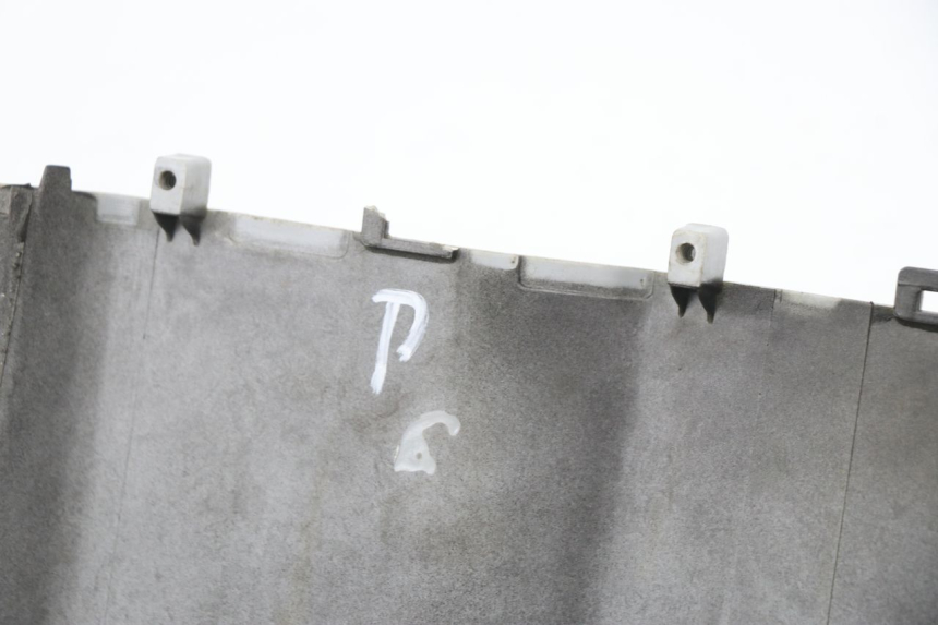 photo de RIGHT REAR SIDE PANEL KYMCO AGILITY 4T 50 (2005 - 2018)