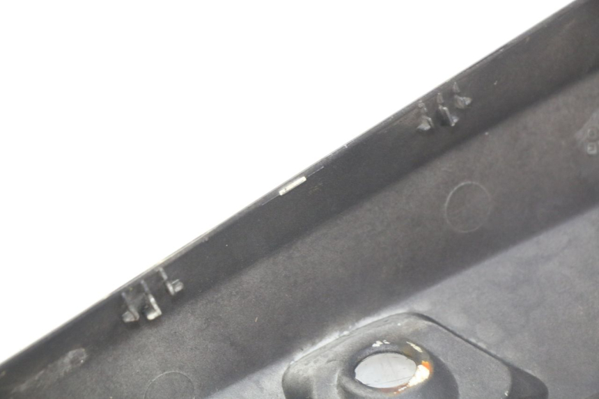 photo de RIGHT REAR SIDE PANEL GILERA NEXUS 125 (2009 - 2013)