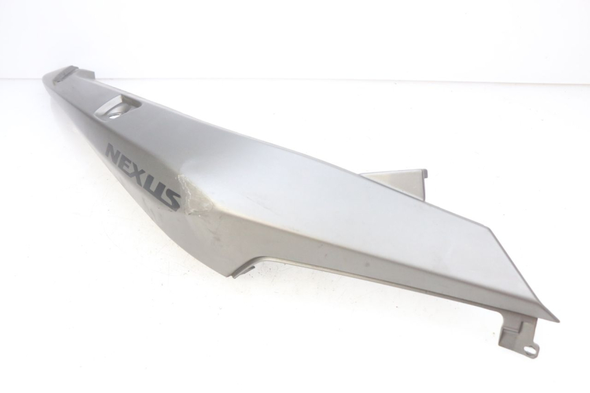 photo de RIGHT REAR SIDE PANEL GILERA NEXUS 125 (2009 - 2013)