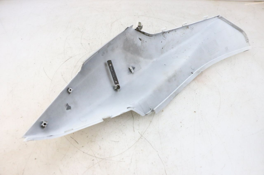 photo de REAR RIGHT PANEL SYM ORBIT 2 50 (2008 - 2014) - Technical close-up