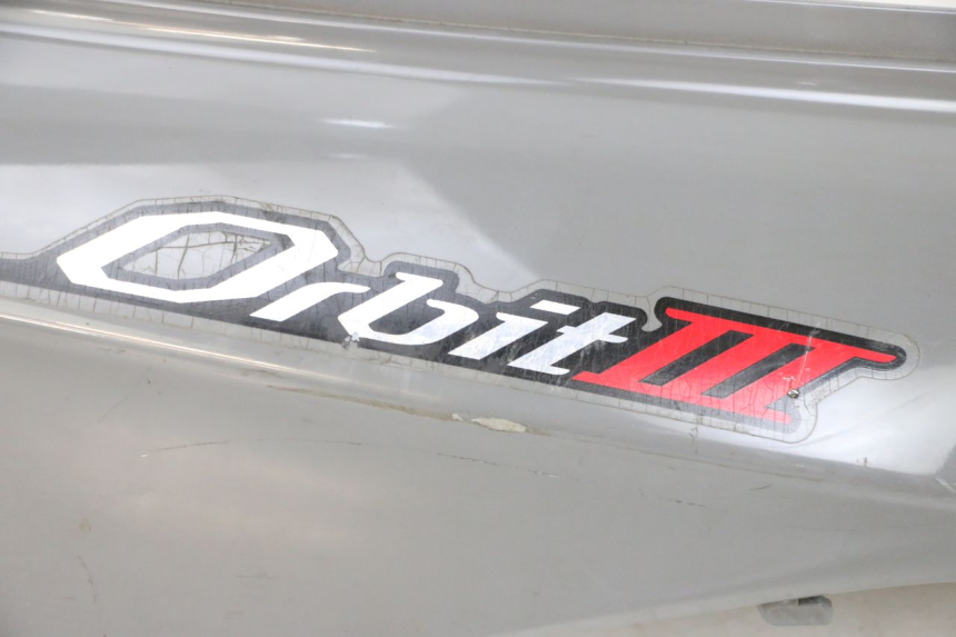 photo de REAR RIGHT PANEL SYM ORBIT III 3 4T 50 (2021 - 2025) - High-resolution close-up