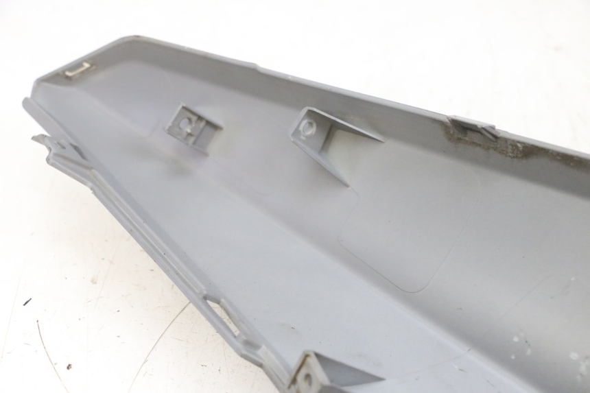 photo de REAR RIGHT PANEL SYM ORBIT III 3 4T 50 (2021 - 2025) - Alternative perspective