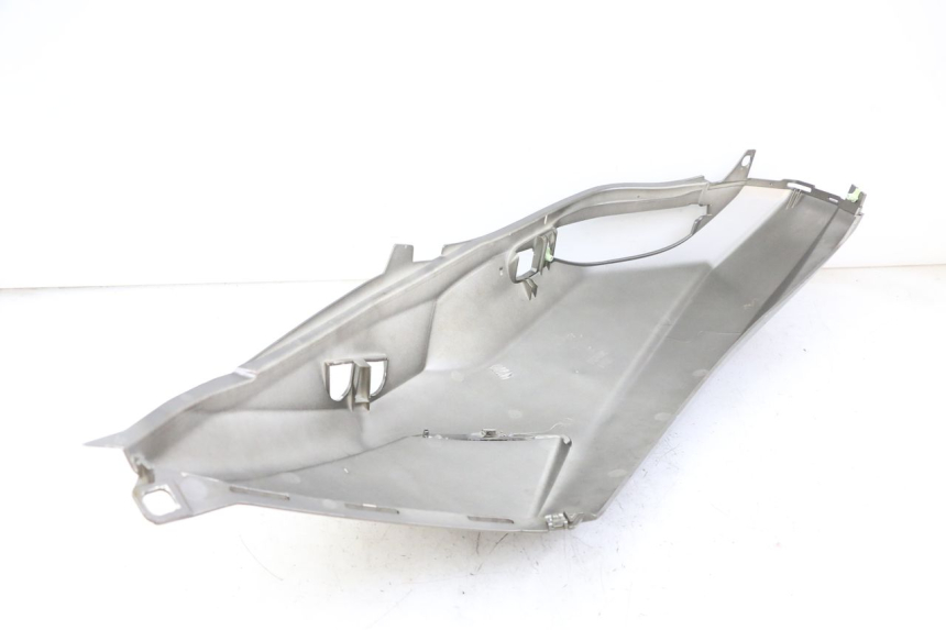 photo de REAR RIGHT PANEL PEUGEOT SATELIS 125 (2013 - 2018)