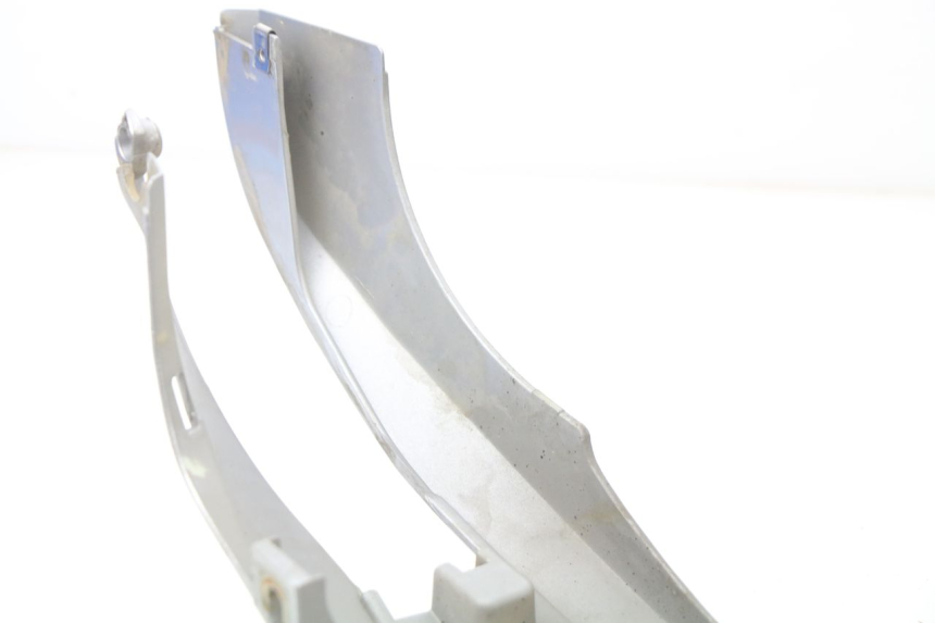 photo de REAR RIGHT PANEL PIAGGIO BEVERLY 125 (1998 - 2005)
