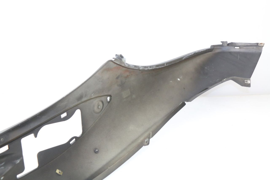 photo de REAR RIGHT PANEL PIAGGIO BEVERLY 125 (1998 - 2005)