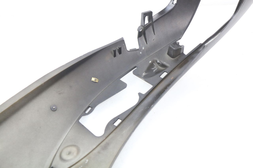 photo de REAR RIGHT PANEL PIAGGIO BEVERLY 125 (1998 - 2005)