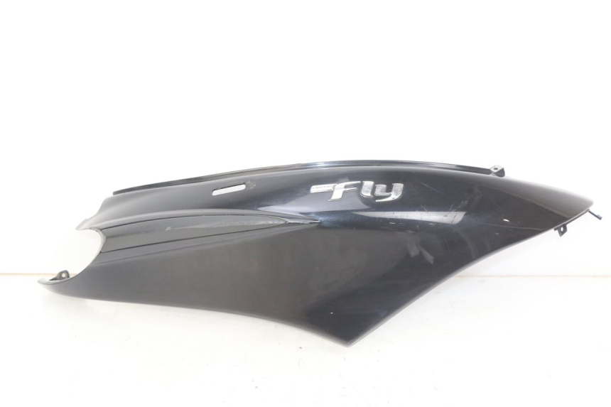 photo de RIGHT REAR SIDE PANEL PIAGGIO FLY 4T 50 (2013 - 2017)