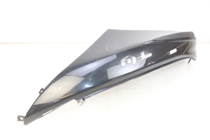 photo de RIGHT REAR SIDE PANEL PIAGGIO FLY 4T 50 (2013 - 2017)