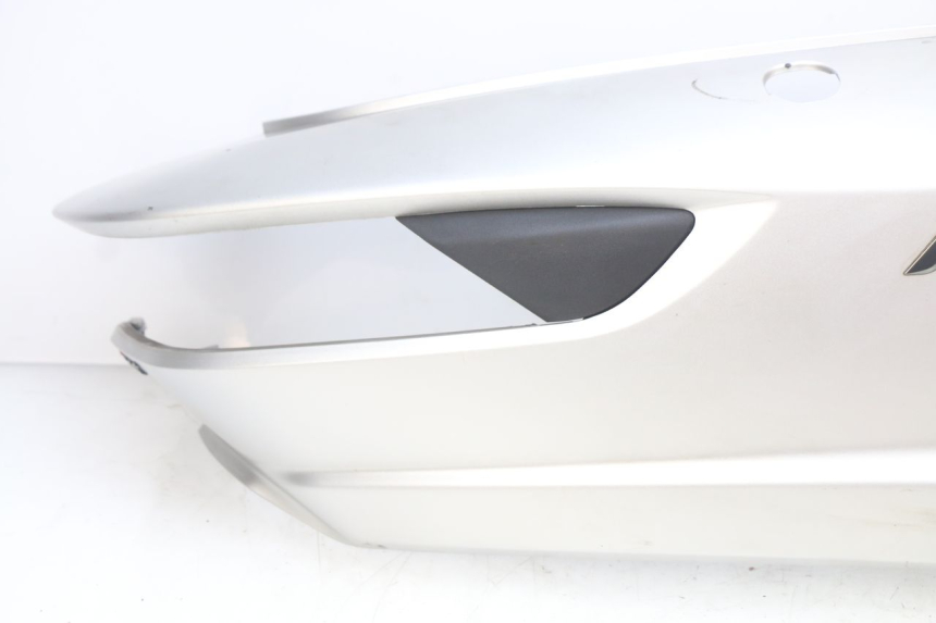 photo de RIGHT REAR SIDE PANEL PIAGGIO MP3 500 (2014 - 2016)