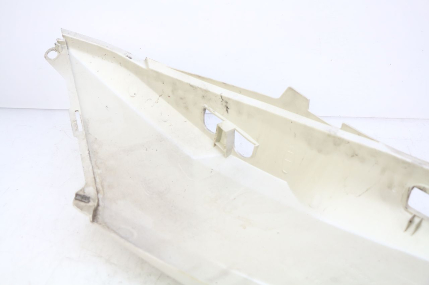 photo de RIGHT REAR SIDE PANEL PEUGEOT SATELIS 125 (2010 - 2012)