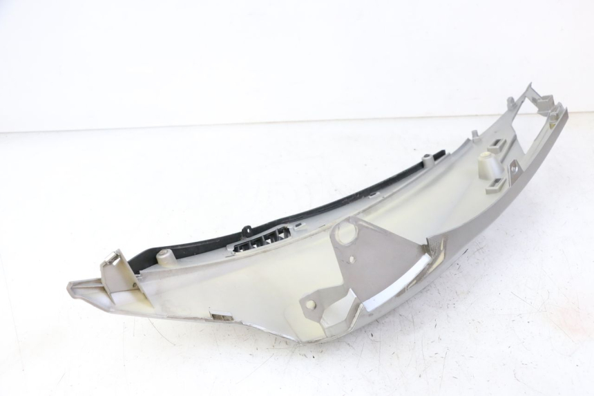 photo de RIGHT REAR SIDE PANEL APRILIA SXR 50 (2021 - 2023)