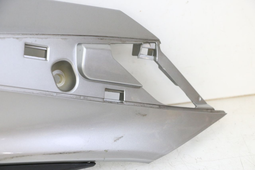 photo de RIGHT REAR SIDE PANEL APRILIA SXR 50 (2021 - 2023)