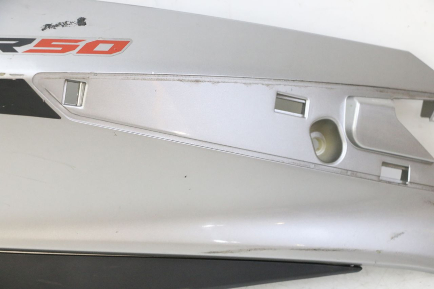 photo de RIGHT REAR SIDE PANEL APRILIA SXR 50 (2021 - 2023)