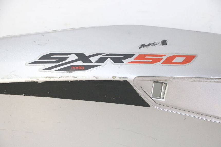 photo de RIGHT REAR SIDE PANEL APRILIA SXR 50 (2021 - 2023)