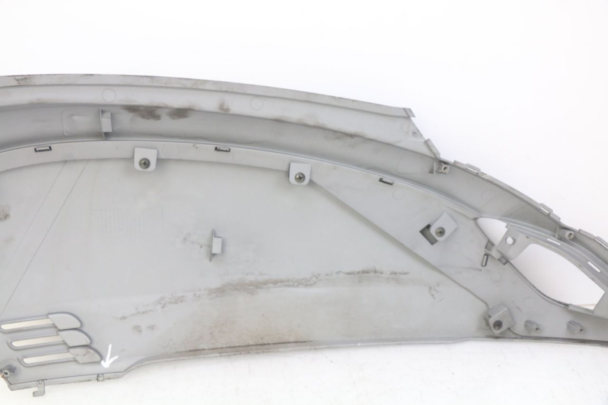 photo de RIGHT REAR SIDE PANEL SYM FIDDLE 3 III 125 (2014 - 2020)