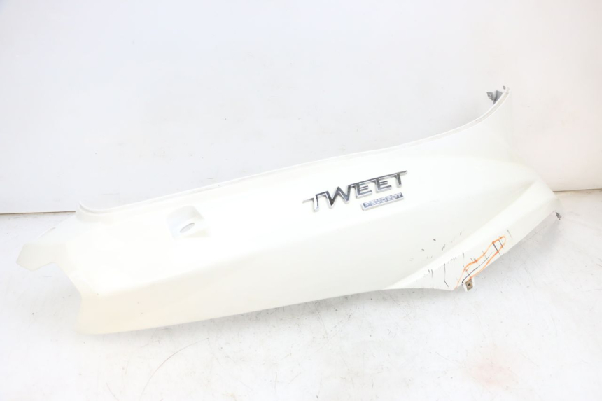 photo de REAR RIGHT PANEL PEUGEOT TWEET PRO EFI 4T 50 (2021 - 2022)