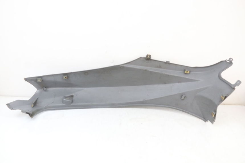 photo de REAR RIGHT PANEL PEUGEOT TWEET 125 (2018 - 2021)