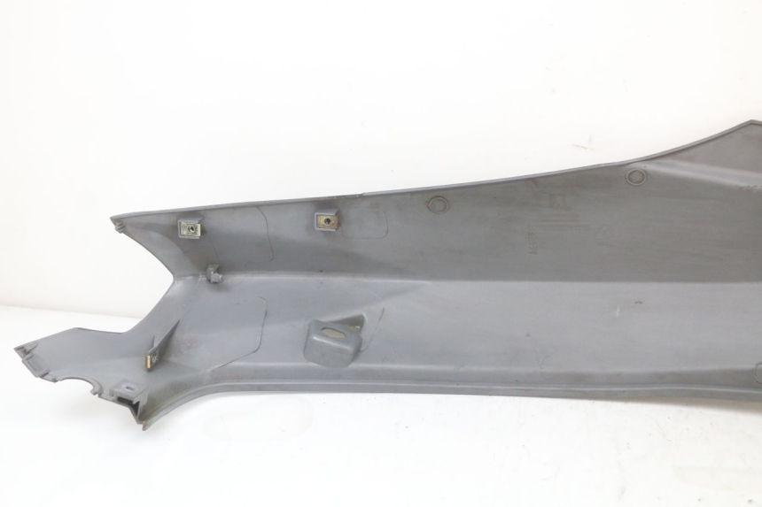 photo de REAR RIGHT PANEL PEUGEOT TWEET 125 (2018 - 2021)