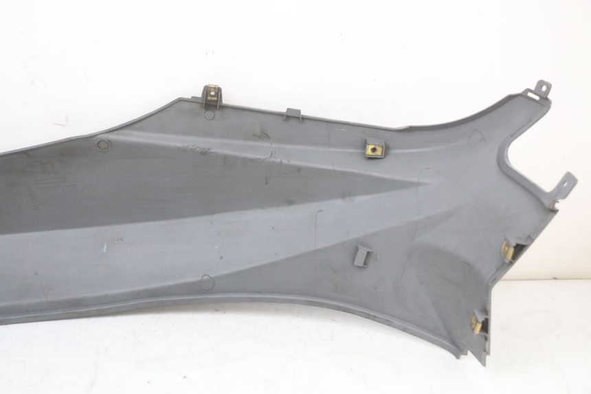 photo de REAR RIGHT PANEL PEUGEOT TWEET 125 (2018 - 2021)