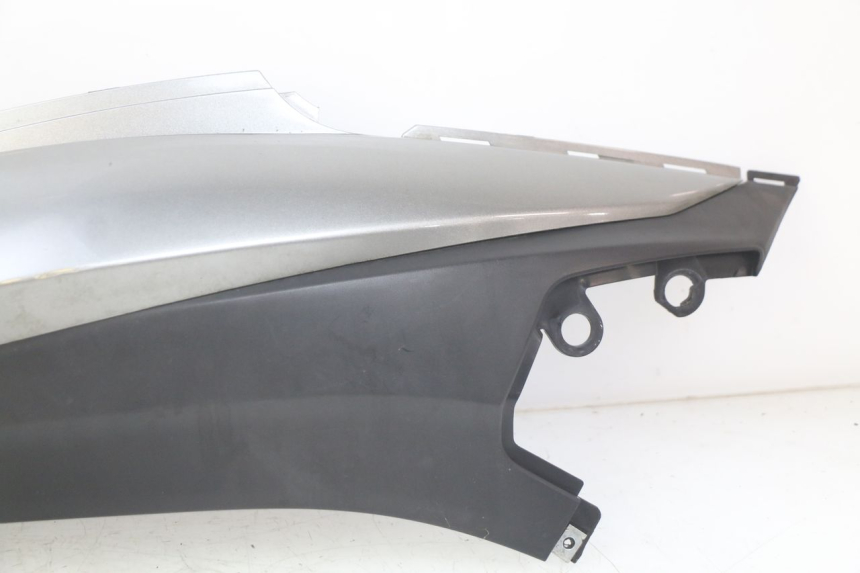 photo de RIGHT REAR SIDE PANEL HONDA VISION NSC R 50 (2013 - 2015)