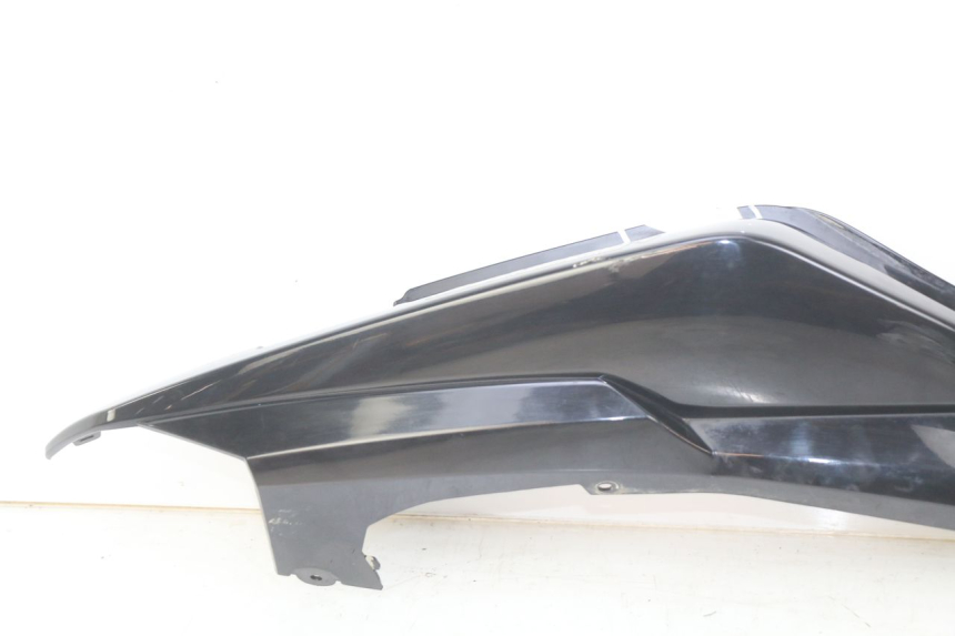 photo de RIGHT REAR SIDE PANEL SYM WOLF SB 125 (2011 - 2018)