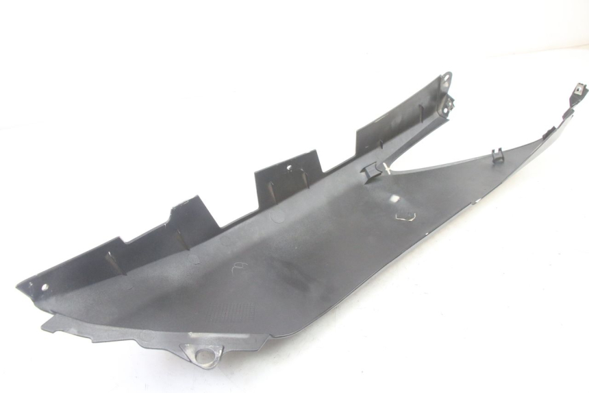 photo de REAR RIGHT PANEL YAMAHA X-MAX XMAX 125 (2010 - 2014)