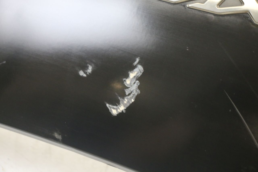 photo de REAR RIGHT PANEL YAMAHA X-MAX XMAX 125 (2010 - 2014)