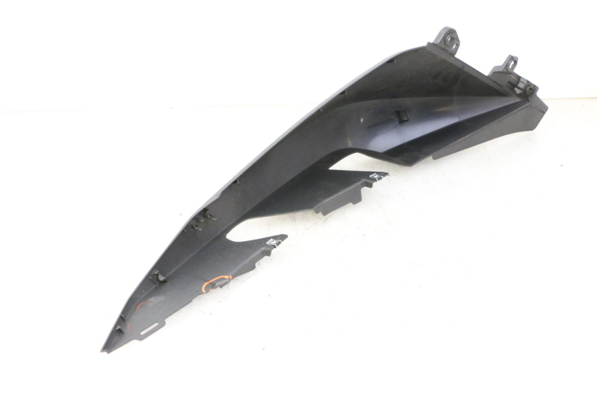 photo de REAR RIGHT PANEL YAMAHA XMAX X-MAX 125 (2021 - 2025)