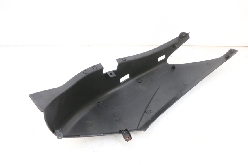 photo de RIGHT REAR SIDE PANEL YAMAHA XMAX X-MAX 125 (2006 - 2009) - Component detail