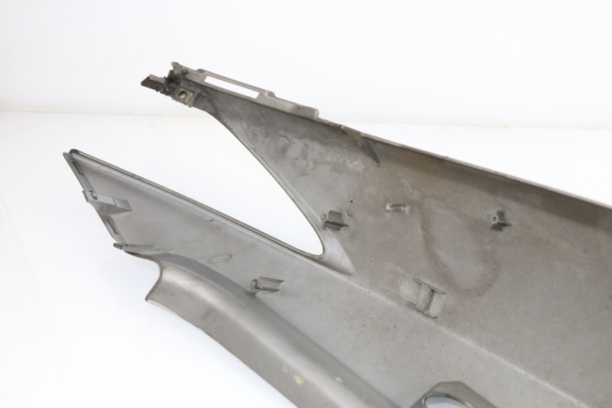 photo de REAR RIGHT PANEL KYMCO XCITING 500 (2007 - 2010)