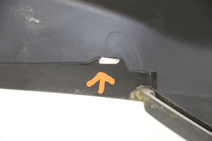 photo de RIGHT REAR SIDE PANEL PIAGGIO XEVO - X EVO 125 (2007 - 2016) - Alternative perspective