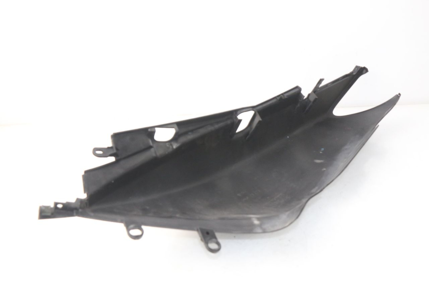 photo de RIGHT REAR SIDE PANEL YAMAHA XP T-MAX TMAX ABS 500 (2004 - 2007)