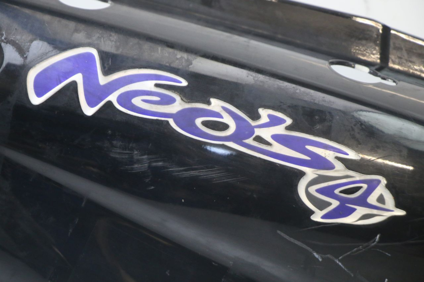 photo de RIGHT REAR SIDE PANEL YAMAHA NEOS NEO'S 4T 50 (2008 - 2016)