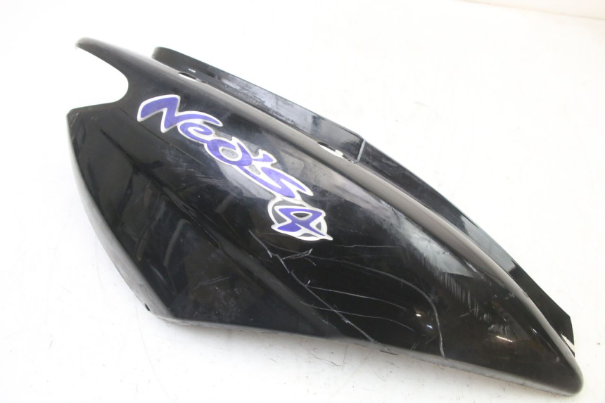 photo de RIGHT REAR SIDE PANEL YAMAHA NEOS NEO'S 4T 50 (2008 - 2016)