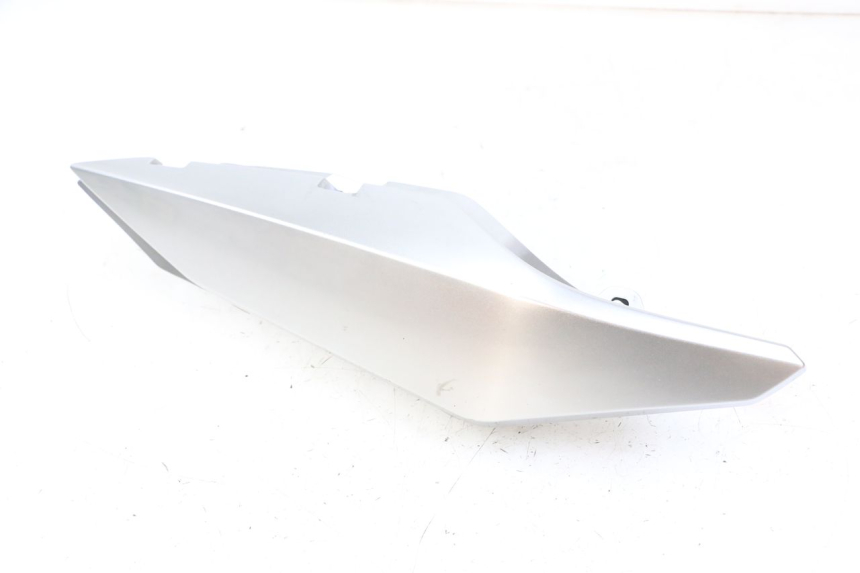 photo de REAR RIGHT PANEL YAMAHA XJ6 ABS 600 (2008 - 2016)