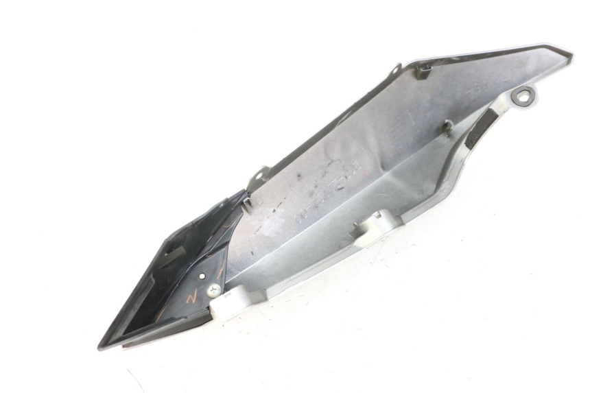 photo de REAR RIGHT PANEL YAMAHA XJ6 ABS 600 (2008 - 2016)