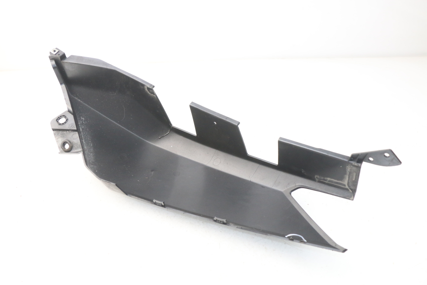 photo de REAR RIGHT PANEL YAMAHA YP X-MAX XMAX 400 (2014 - 2017)