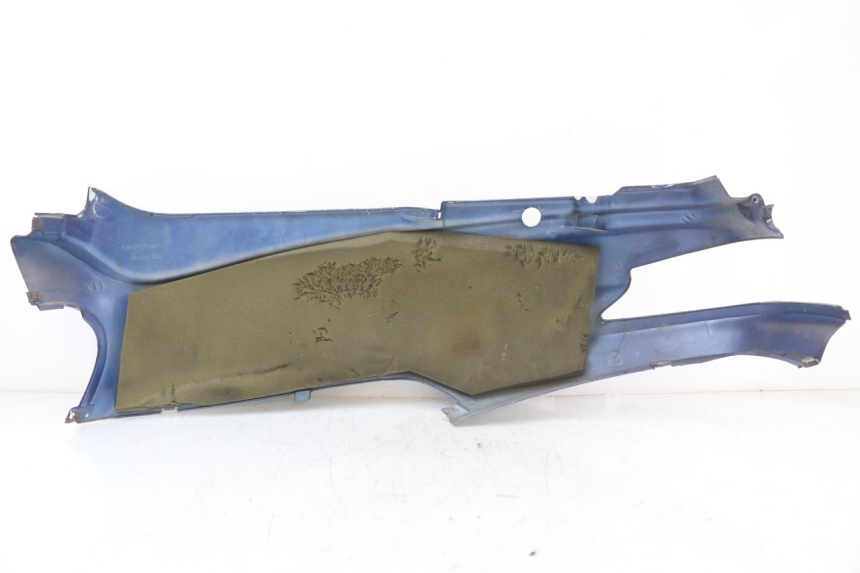 photo de REAR RIGHT PANEL YAMAHA YE ZEST 50 (1992 - 1998)
