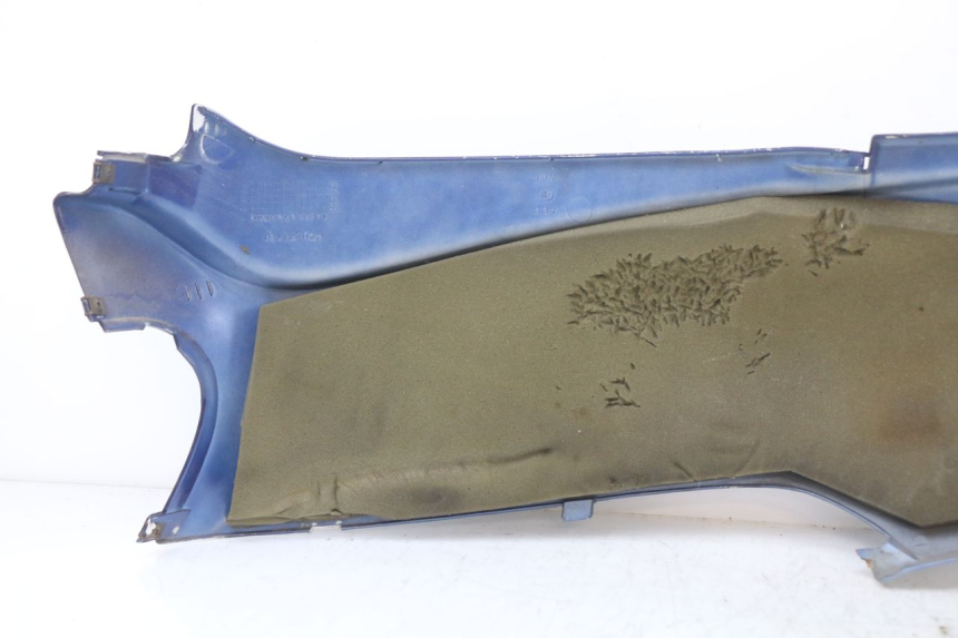 photo de REAR RIGHT PANEL YAMAHA YE ZEST 50 (1992 - 1998)