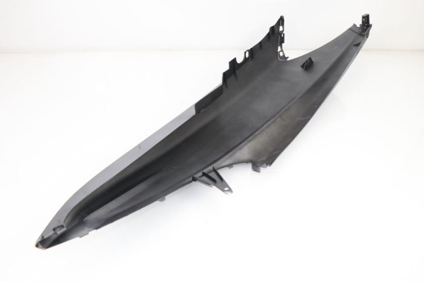 photo de REAR RIGHT PANEL YAMAHA YP MAJESTY 400 (2004 - 2008)