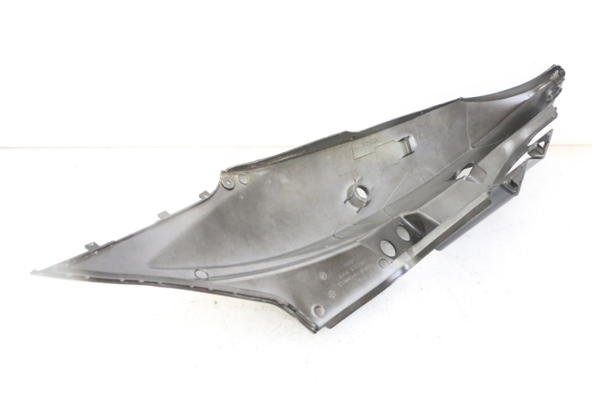 photo de LEFT REAR SIDE PANEL KYMCO AGILITY 4T 50 (2005 - 2018)