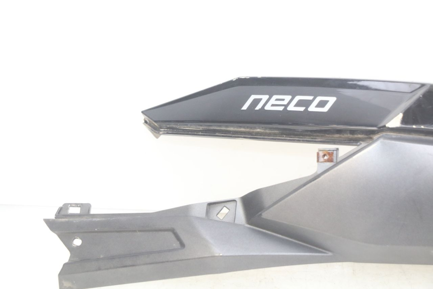 photo de LEFT REAR SIDE PANEL NECO ALEXONE 125 (2017 - 2024)