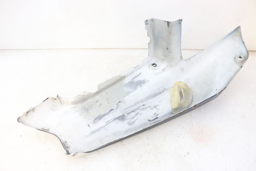 photo de REAR LEFT PANEL HONDA CBR RR FIREBLADE 900 (1992 - 1994)