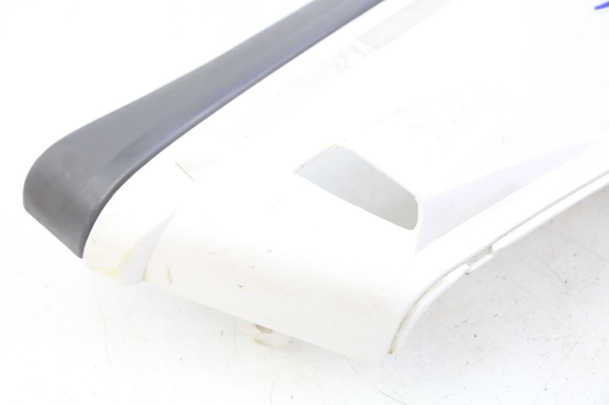 photo de LEFT REAR SIDE PANEL SUZUKI CP 80 (1985 - 1996)