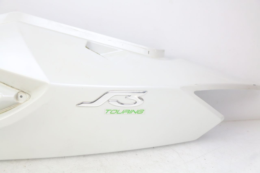 photo de LEFT REAR SIDE PANEL DAELIM S3 125 (2010 - 2017)