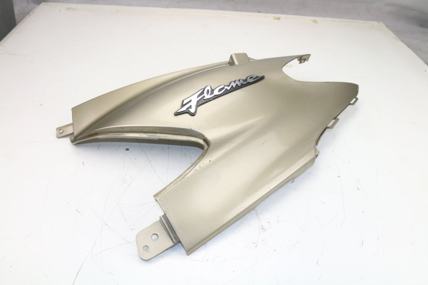 photo de REAR LEFT PANEL MBK FLAME 125 (2000 - 2004)