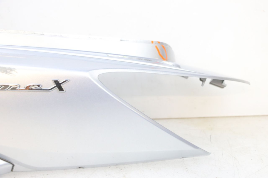 photo de REAR LEFT PANEL MBK FLAME X 125 (2007 - 2016) - Detailed visual inspection