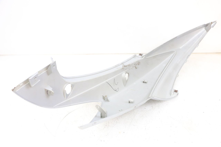 photo de REAR LEFT PANEL MBK FLAME X 125 (2007 - 2016) - Surface and material condition